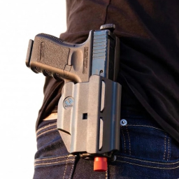 PISTOLA TRAVADA / EM MODO SAFE E NO COLDRE